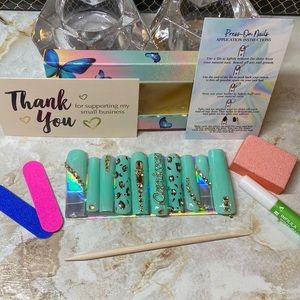 XL Teal Capricorn ♑️ Press-On Nails 🌸